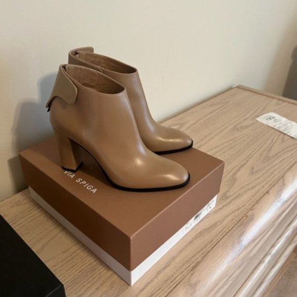 Via Spiga Bootie - Picture 2 of 6